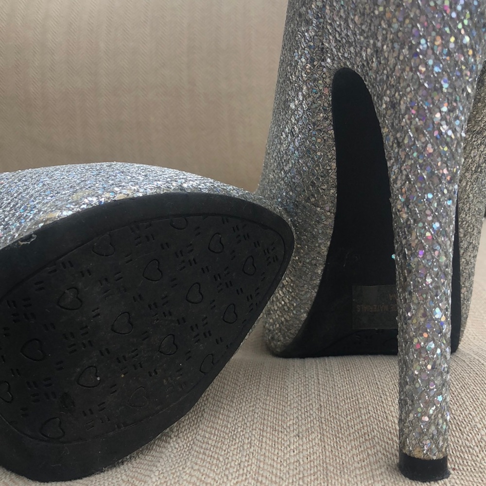High platform heels - Picture 5 of 7
